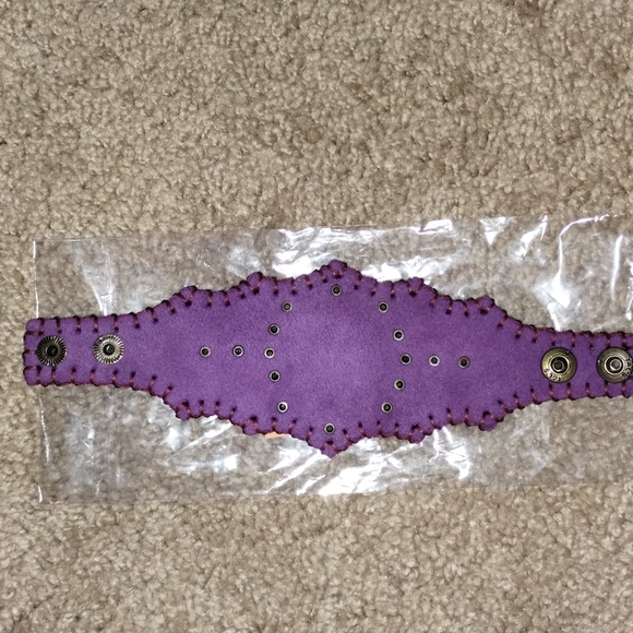 Turkish HandMade Leather Bracelet with Hippie Stone - Picture 2 of 2